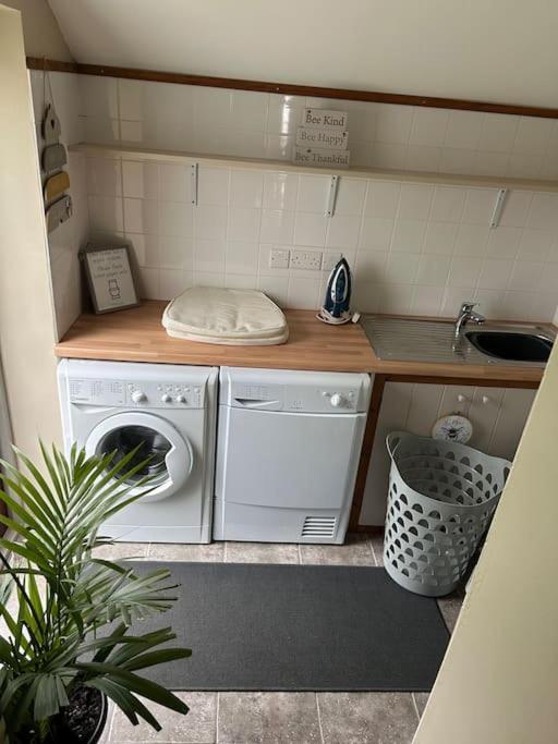 Syn Y Nant Apartamento Llangorse Exterior foto